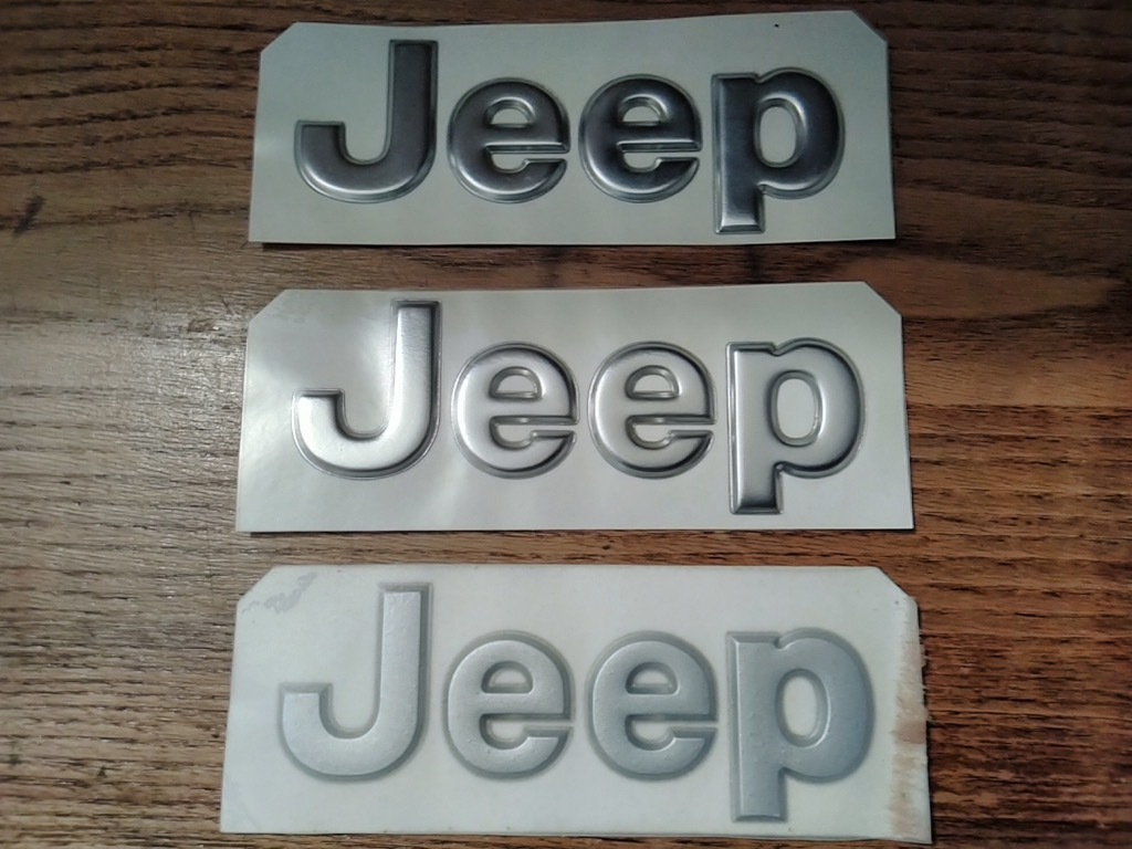 Emblemat samochodowy Jeep metalowy czarny chrom 3D - obrazek 9
