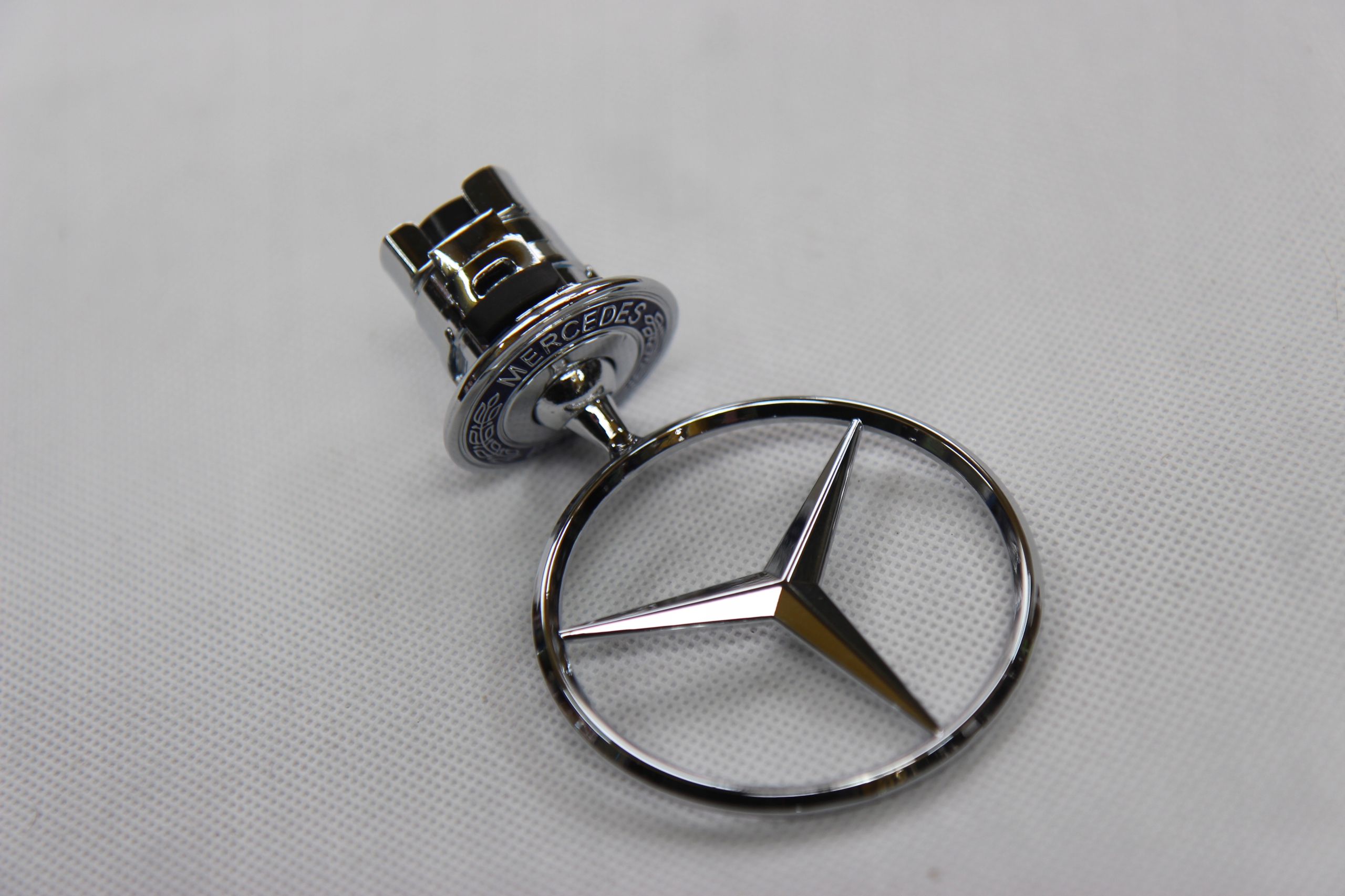Емблема Mercedes 57 mm na капот A2108800186 - Image 8