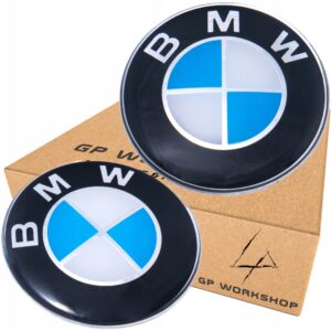 Emblemat BMW na kierownicę