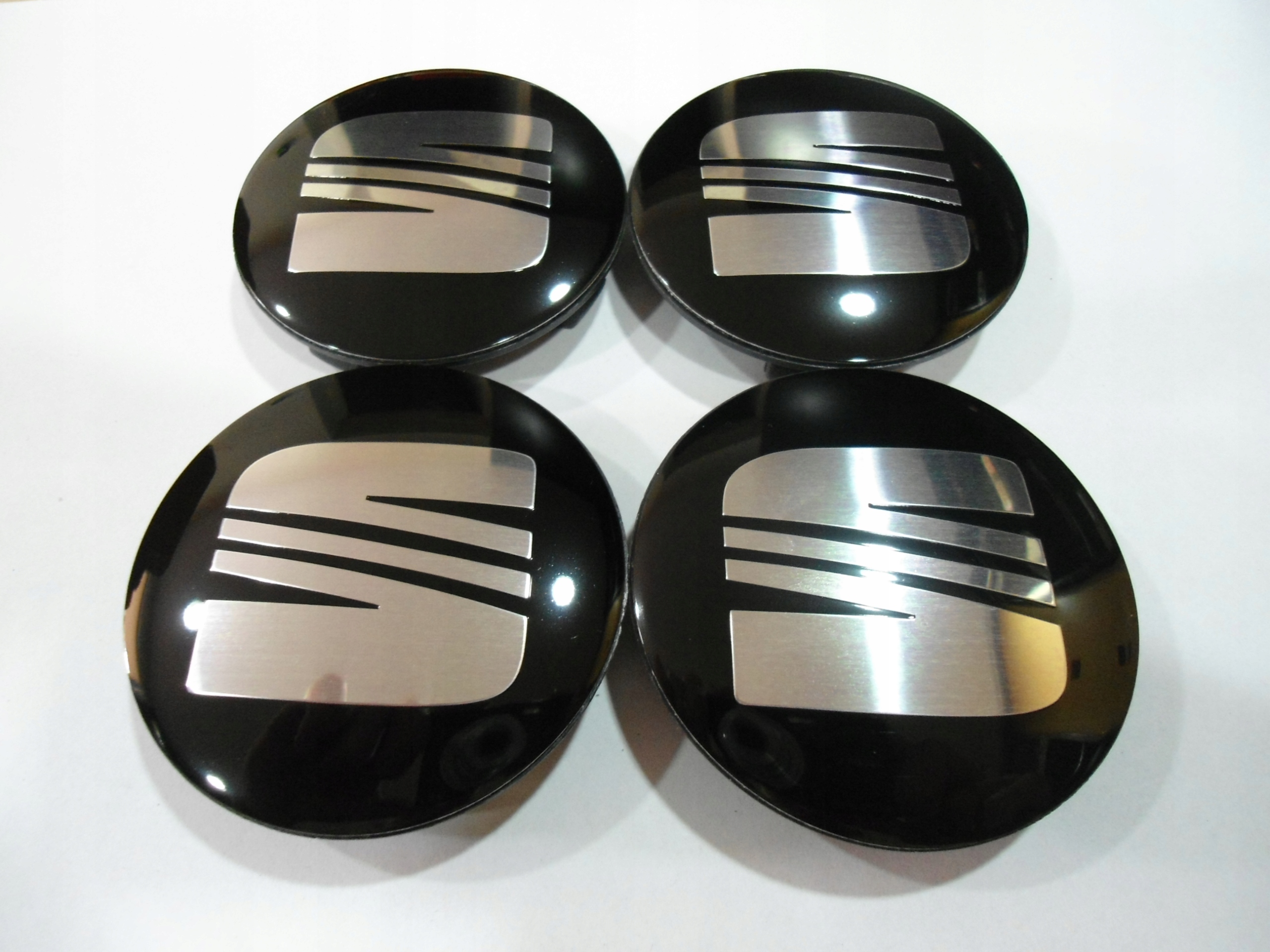 Dekielek 56 mm Seat 3101220022002023zz