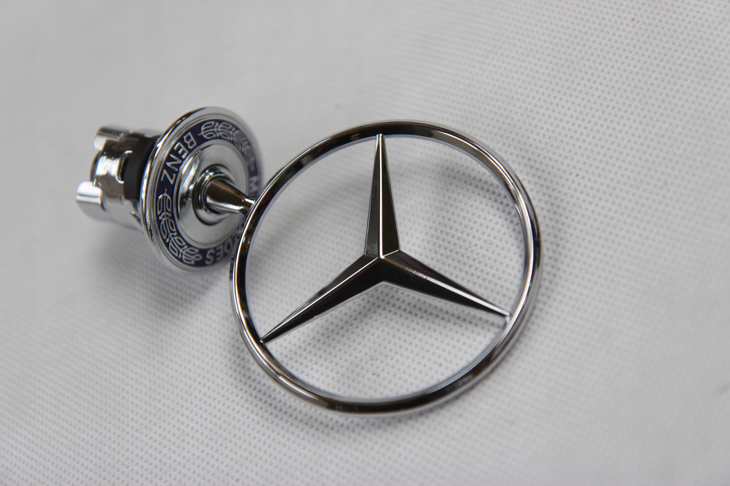 Емблема Mercedes 57 mm na капот A2108800186 - Image 6