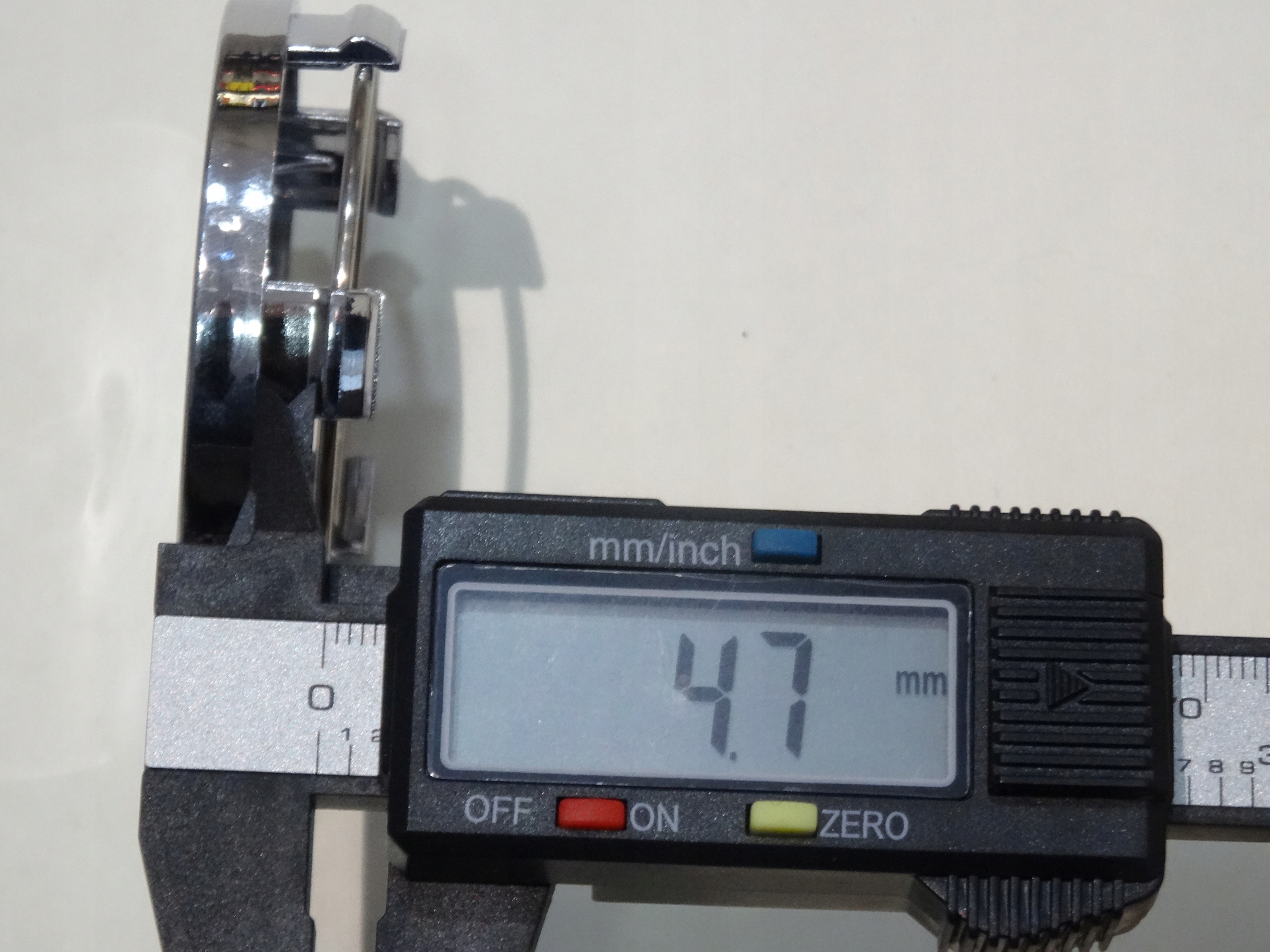 Dekielek 60 mm Ford FIESTA S-MAX ZNACZKI ALUFELG - obrazek 9