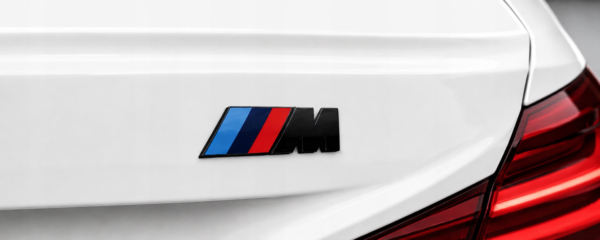 Naklejka Emblemat BMW M Power Black Edition 3D Logo M Sport Klapa Bagażnik