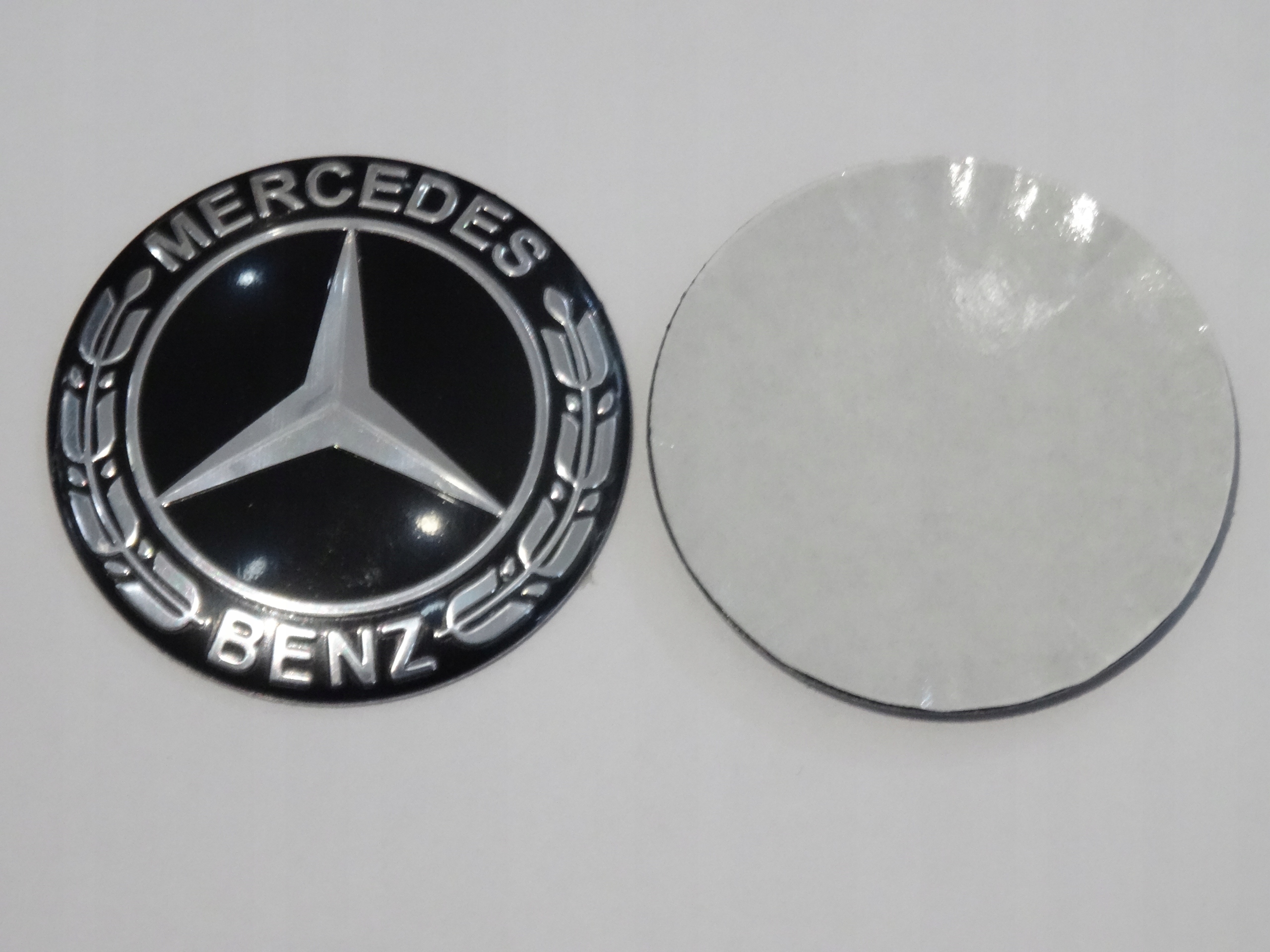 Naklejki na dekielki do felg 56 mm Mercedes-Benz - obrazek 4