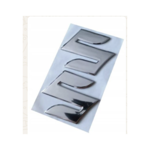 Emblemat Suzuki 45 mm srebrny, para 2 szt.